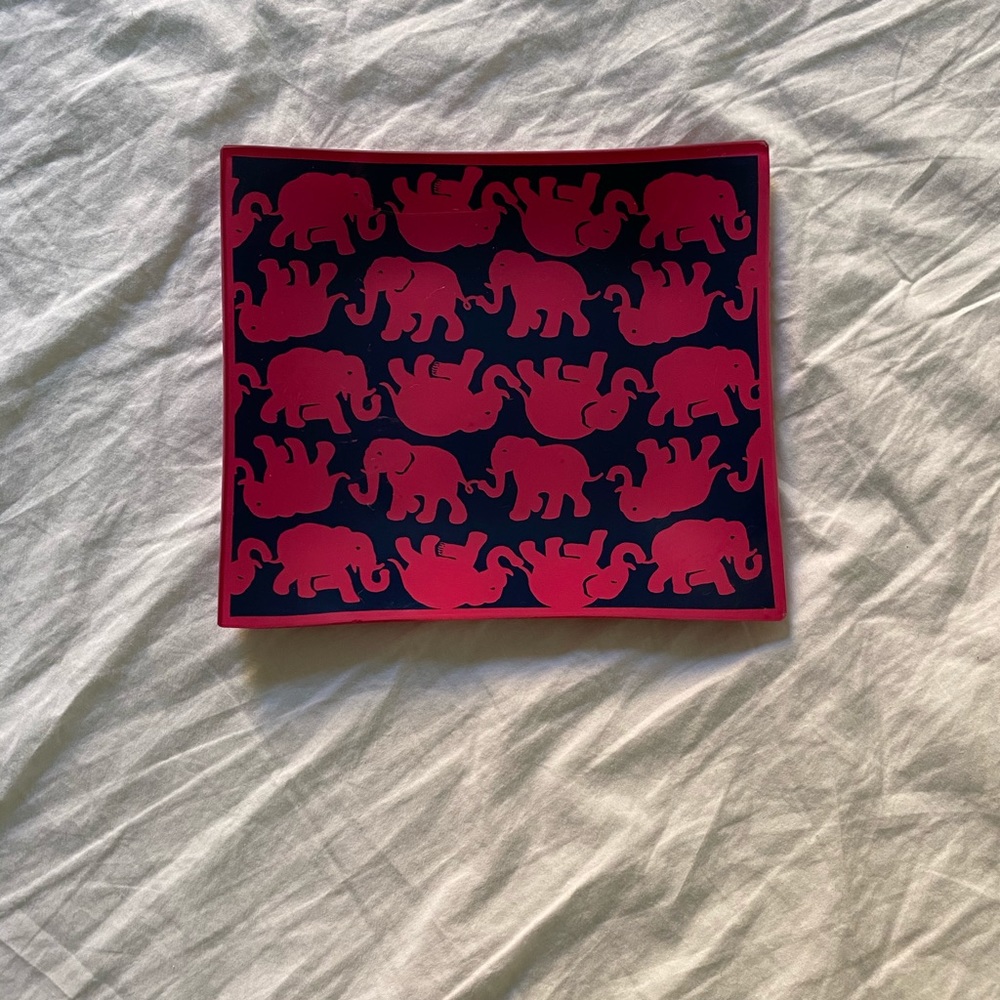 Lilly Pulitzer Tusk in Sun Catch All Tray - Picture 2 of 4